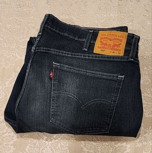 Men's Levi's 559 Men's Jeans.  40 x 32. Big & Tall.  Dark Wash.  White Stitch.